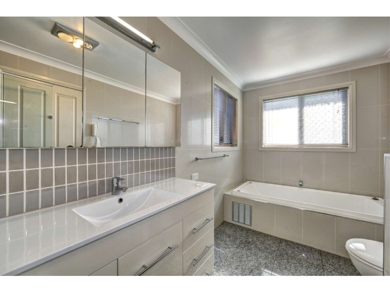 70 Fairway Drive, Bargara QLD 4670