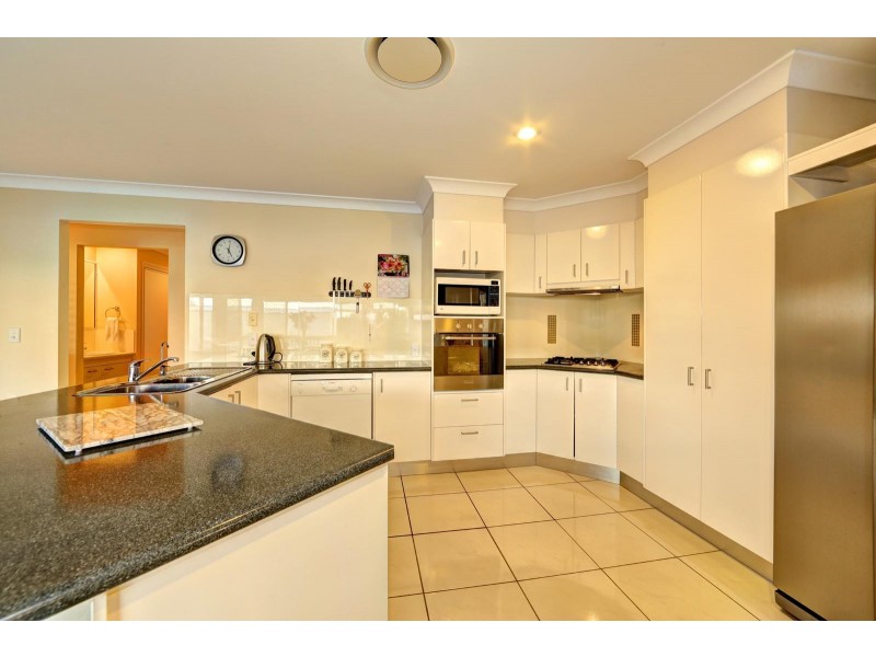 9 Blain Street, Bargara QLD 4670