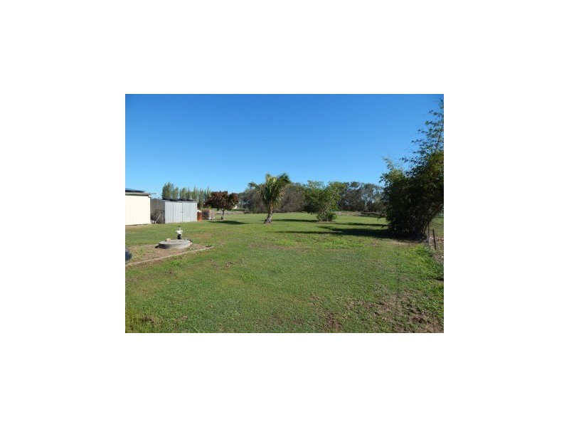106 Rowlands Road, Burnett Heads QLD 4670