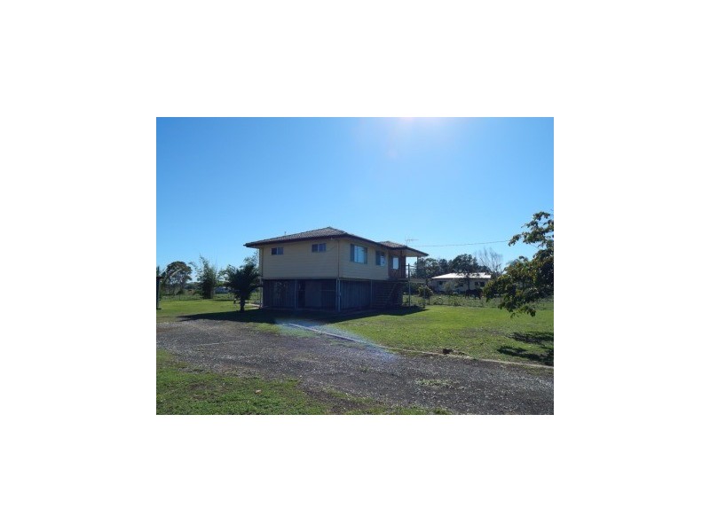 106 Rowlands Road, Burnett Heads QLD 4670