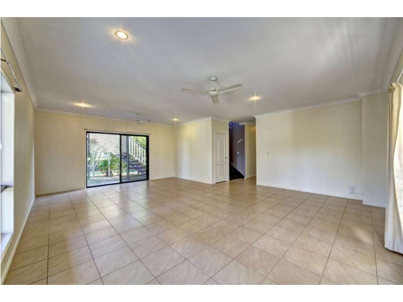 14 Robert John Circuit, Coral Cove QLD 4670