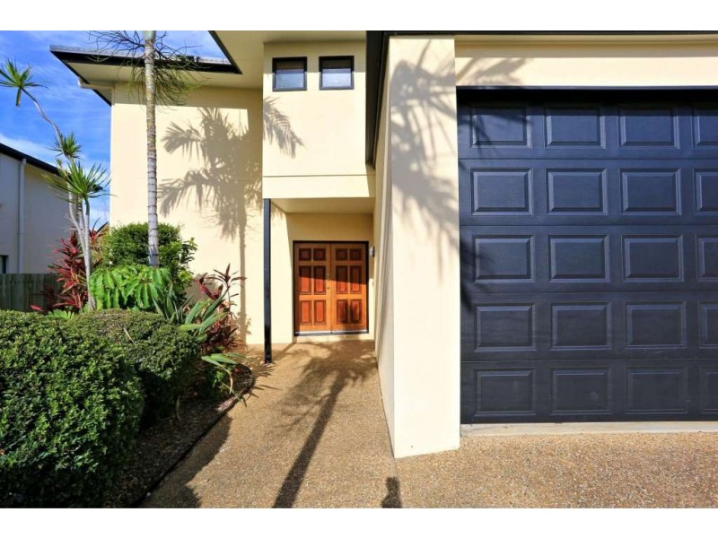 14 Robert John Circuit, Coral Cove QLD 4670