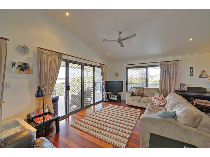 22 Corser Street, Burnett Heads QLD 4670