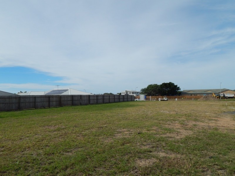 111, 112, 114 Bunker Court, Bargara QLD 4670