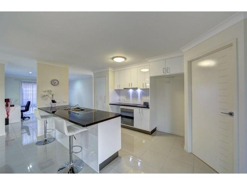 2 Sandstone Street, Burnett Heads QLD 4670