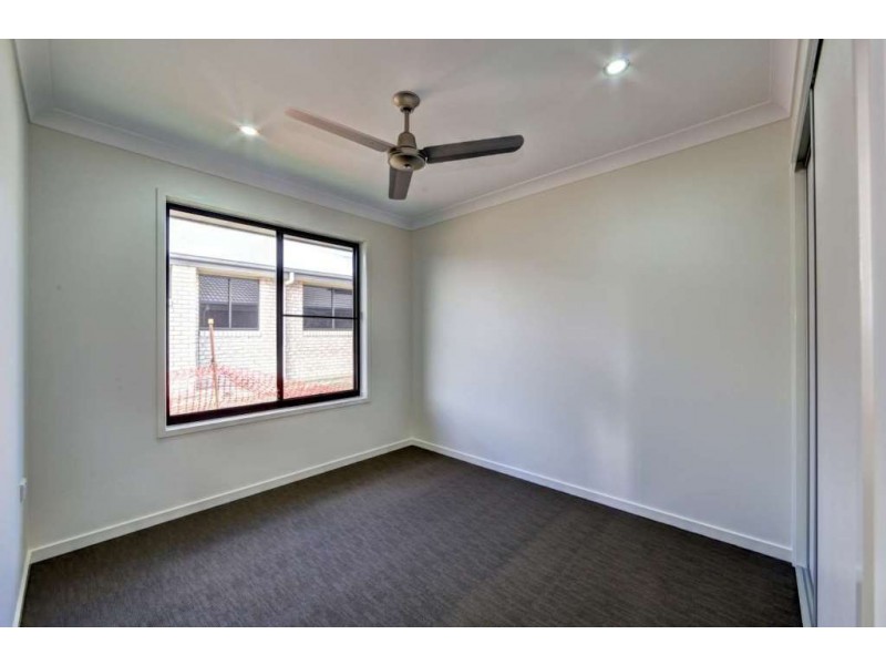 2 Sandstone Street, Burnett Heads QLD 4670