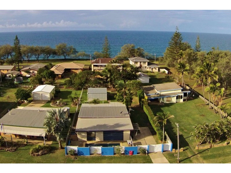 25 Bathurst Street, Elliott Heads QLD 4670