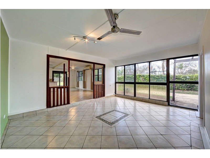 25 Bathurst Street, Elliott Heads QLD 4670