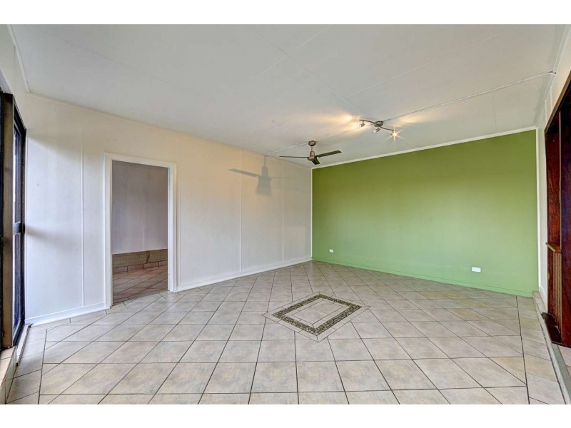 25 Bathurst Street, Elliott Heads QLD 4670