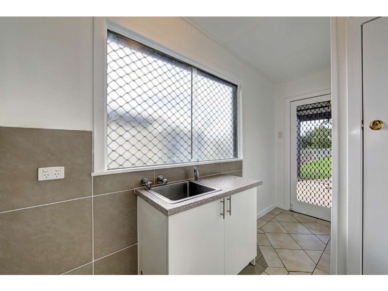 25 Bathurst Street, Elliott Heads QLD 4670