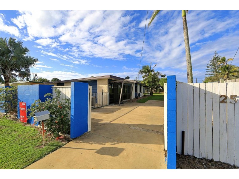 25 Bathurst Street, Elliott Heads QLD 4670