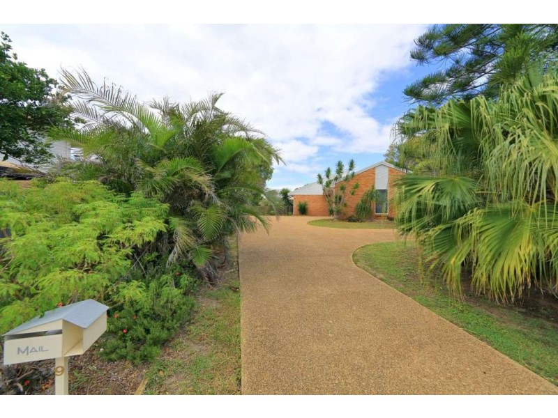 9 Pacific Court, Bargara QLD 4670