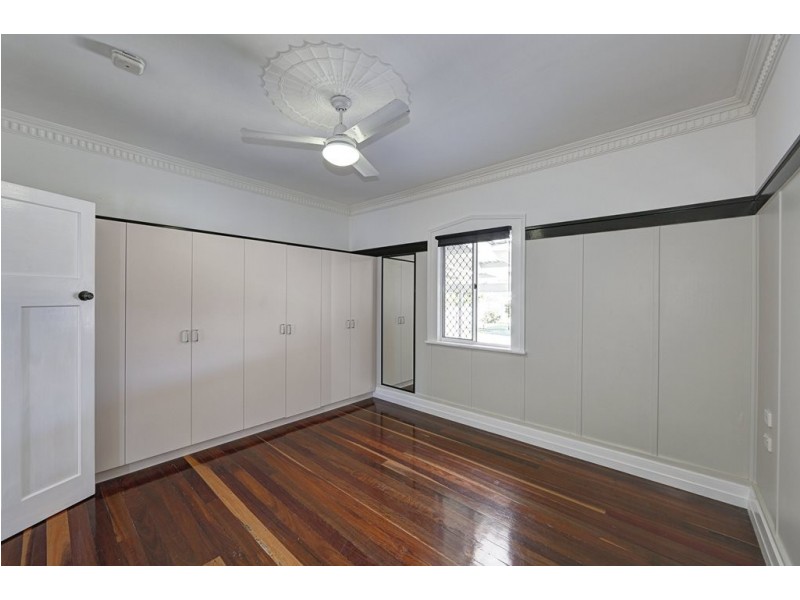 23 Holland Street, Bargara QLD 4670
