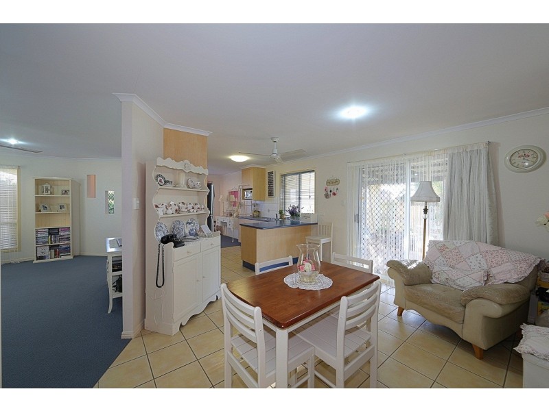 6 Belmonte Drive, Coral Cove QLD 4670