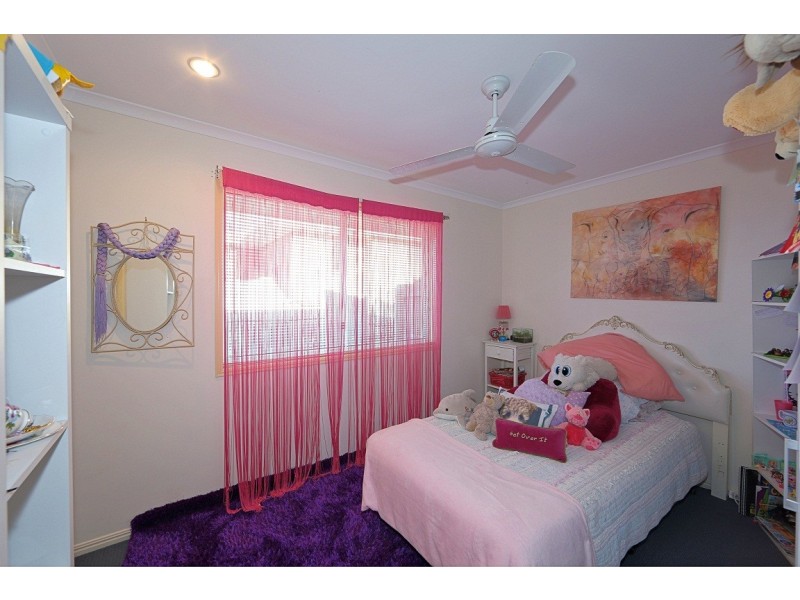 6 Belmonte Drive, Coral Cove QLD 4670