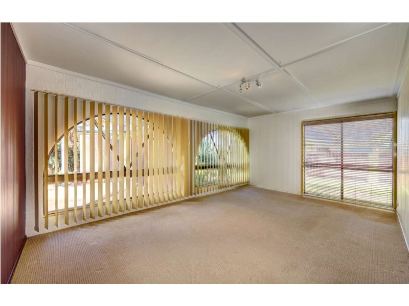 11 Watsons Road, Bargara QLD 4670