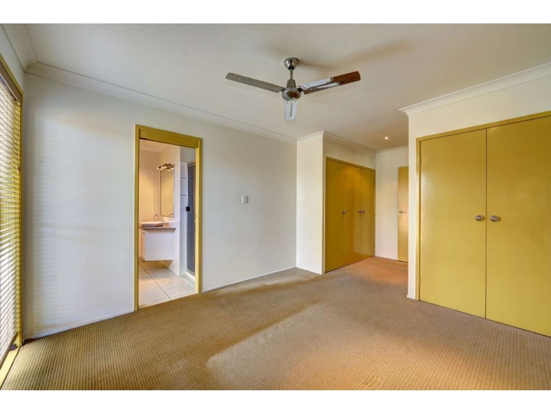 11 Watsons Road, Bargara QLD 4670