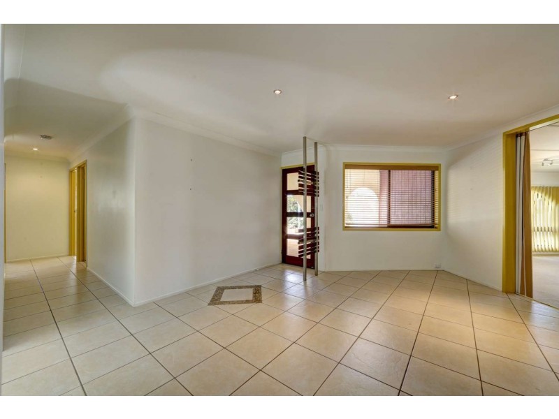 11 Watsons Road, Bargara QLD 4670