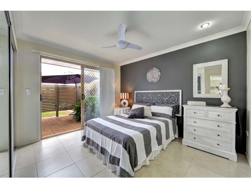 2/8 Francis Place, Innes Park QLD 4670