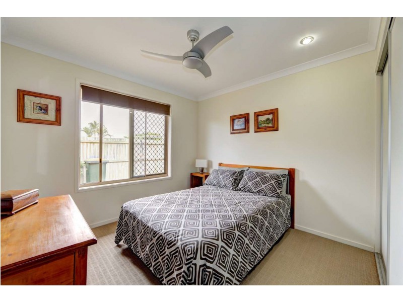 2/8 Francis Place, Innes Park QLD 4670