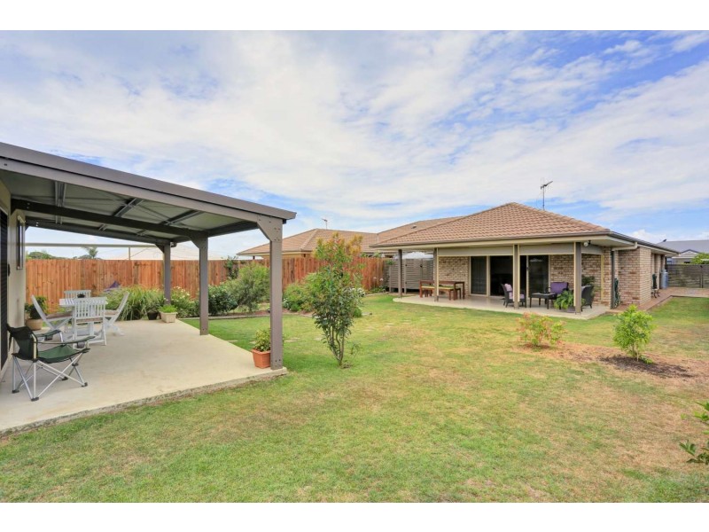 2/8 Francis Place, Innes Park QLD 4670