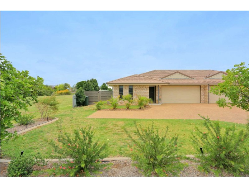 2/8 Francis Place, Innes Park QLD 4670