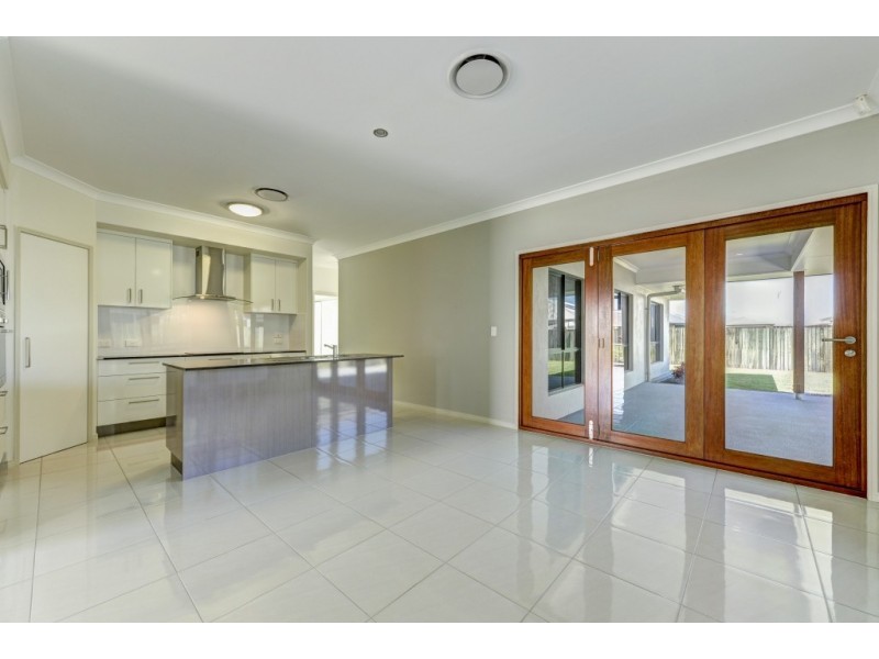 9 Beech Links Drive, Ashfield QLD 4670