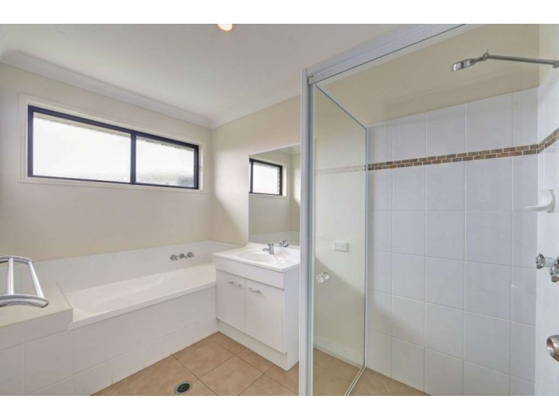 4 Flametree Court, Bargara QLD 4670