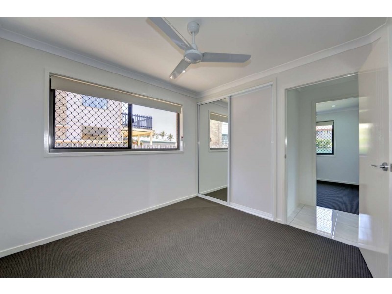 10 Shell Street, Burnett Heads QLD 4670