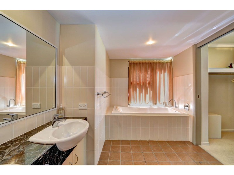 Unit 101, 45 Esplanade ‘Pacific Reef’, Bargara QLD 4670
