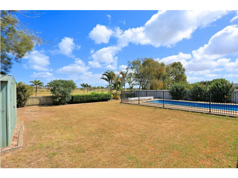 186 Barolin Esplanade, Coral Cove QLD 4670