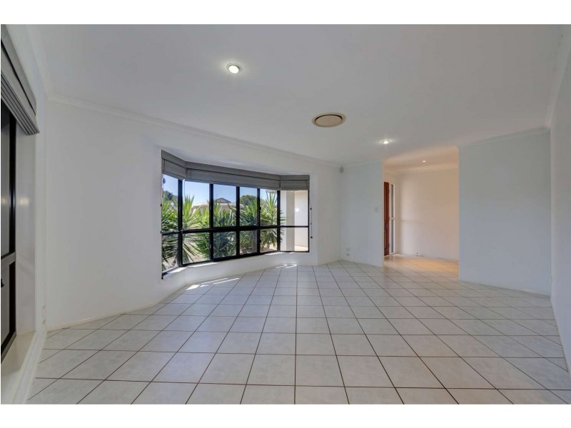 186 Barolin Esplanade, Coral Cove QLD 4670