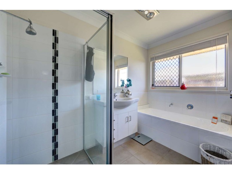 10 Tranquility Place, Bargara QLD 4670
