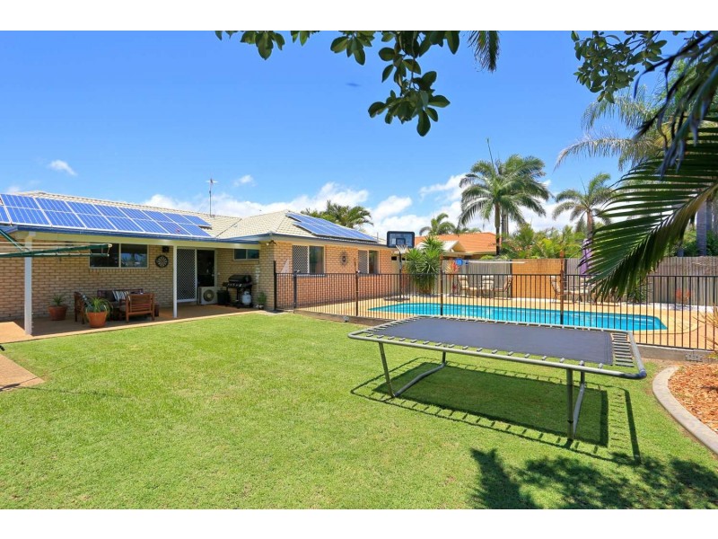 10 Majestic Place, Coral Cove QLD 4670