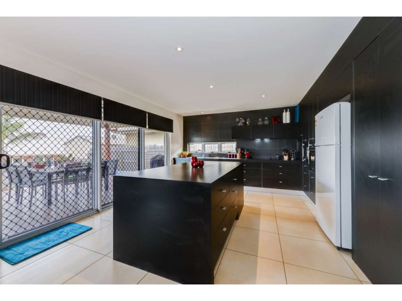 4 Camplin Court, Branyan QLD 4670