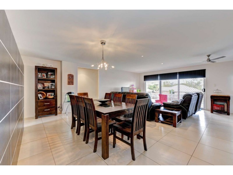 4 Camplin Court, Branyan QLD 4670