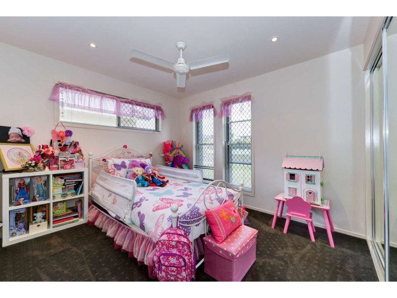 4 Camplin Court, Branyan QLD 4670