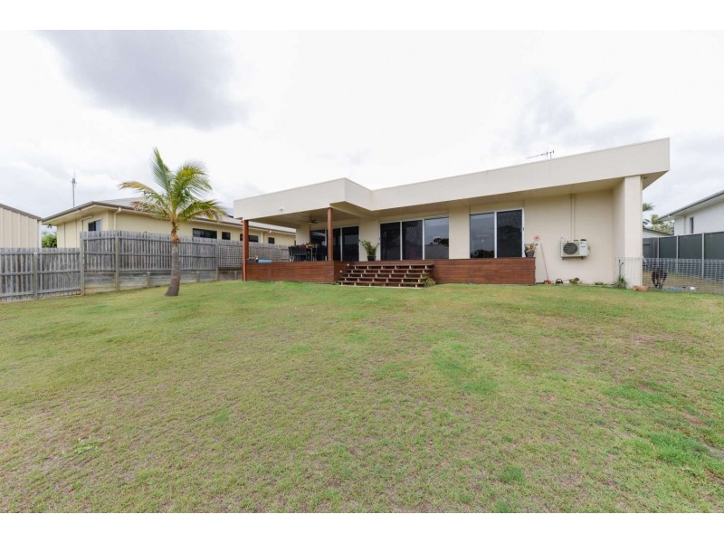 4 Camplin Court, Branyan QLD 4670