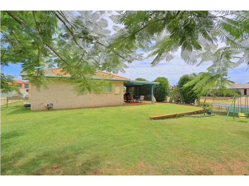 184 Barolin Esplanade, Coral Cove QLD 4670