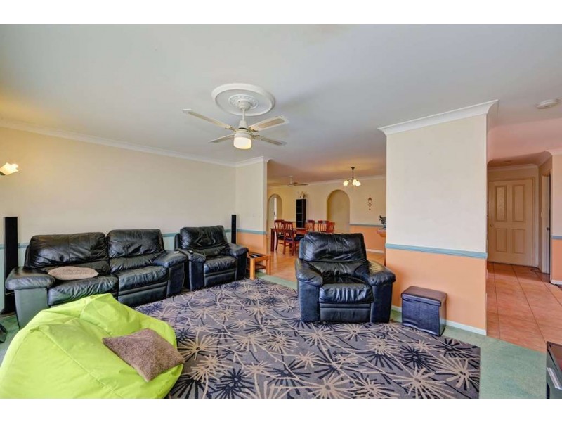 184 Barolin Esplanade, Coral Cove QLD 4670