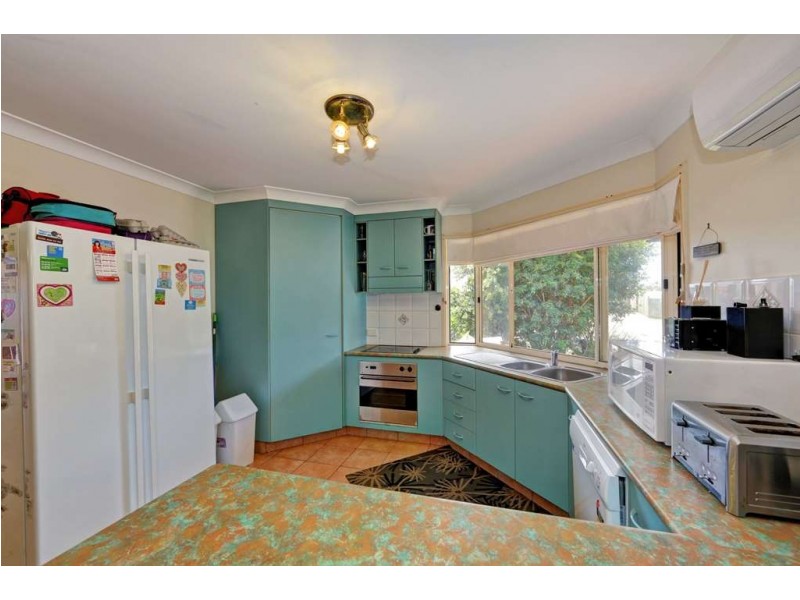 184 Barolin Esplanade, Coral Cove QLD 4670