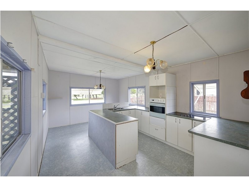 3 Howard Street, Bargara QLD 4670