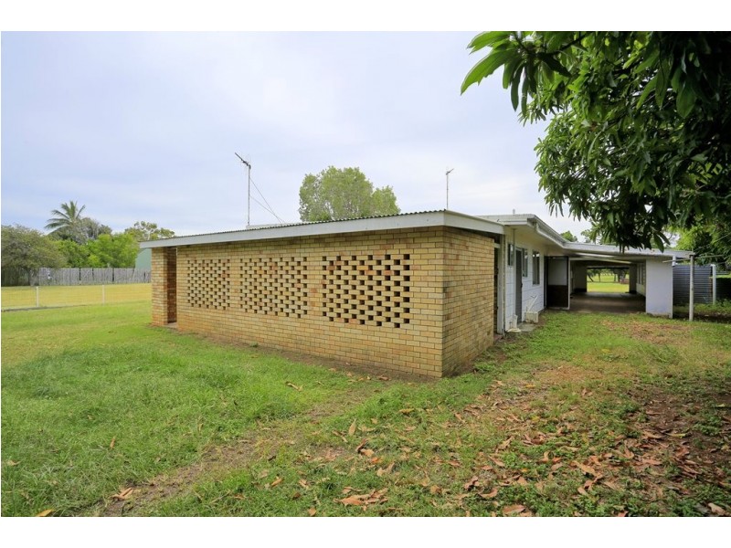 3 Howard Street, Bargara QLD 4670