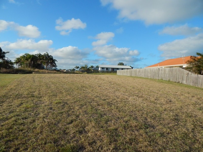 11 Blake Close, Coral Cove QLD 4670