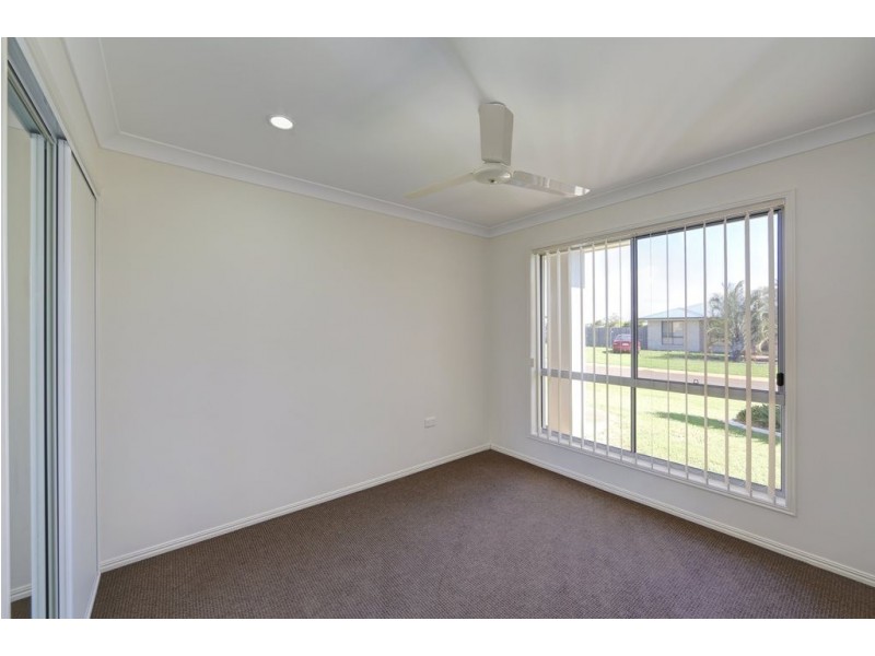 18 Belmonte Drive, Coral Cove QLD 4670