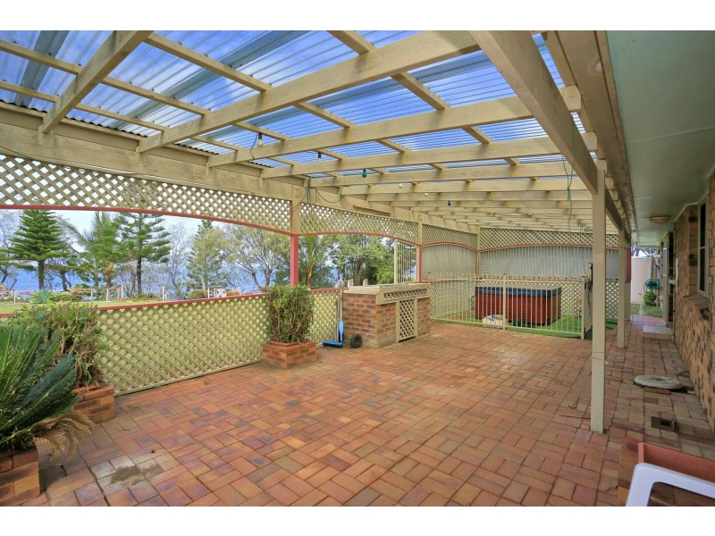 78 Barolin Esplanade, Coral Cove QLD 4670