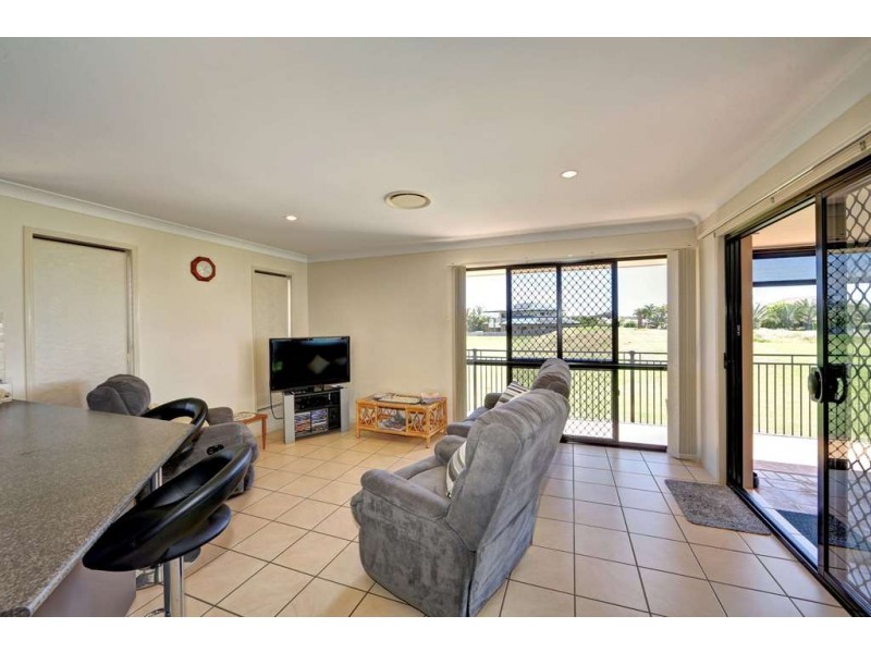 5 Belmonte Drive, Coral Cove QLD 4670