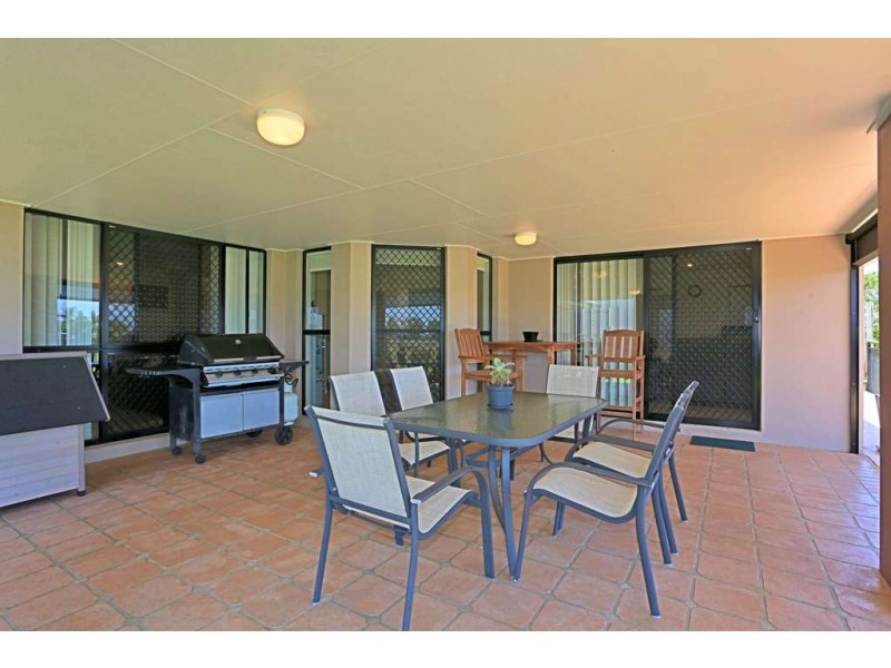 5 Belmonte Drive, Coral Cove QLD 4670