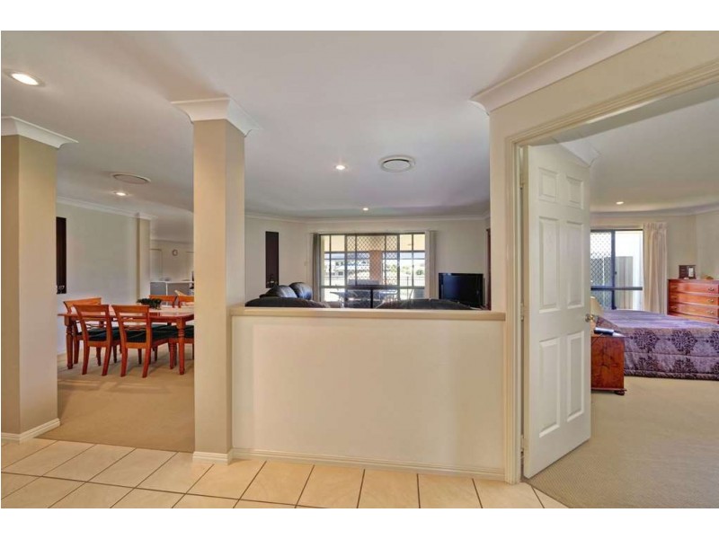 5 Belmonte Drive, Coral Cove QLD 4670