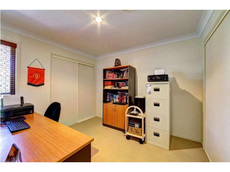 5 Belmonte Drive, Coral Cove QLD 4670